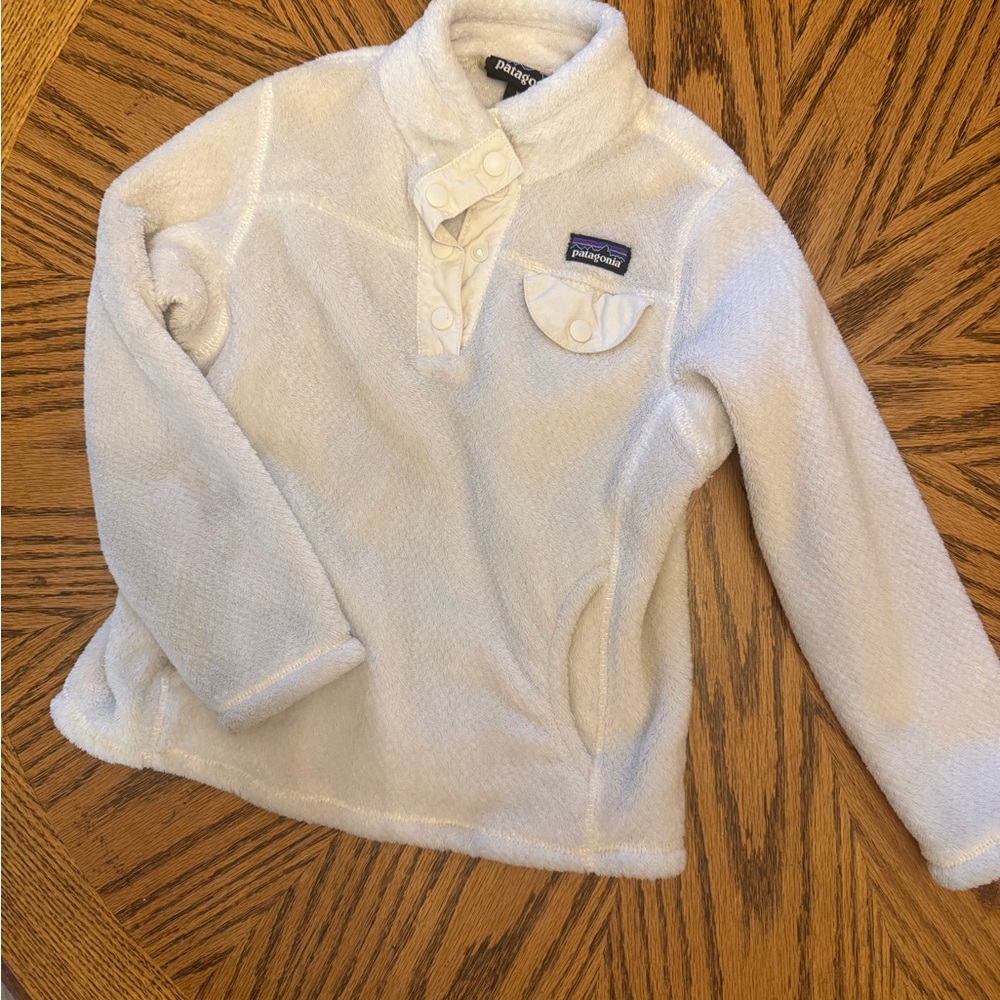 Girls Patagonia White Fleece Pullover